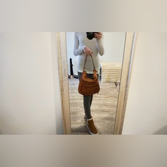 Real Italian Leather Medium Brown Hobo Bag - Picture 2 of 5